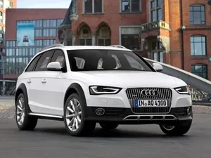 B8 (2011–2016)
