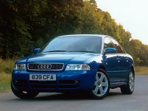 B5 (8D) (1999–2001)