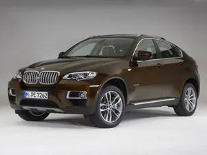 E71 (2012–2017)