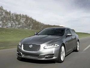 X351 (2009–2016)