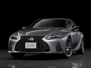 XE30 (2020–2026)
