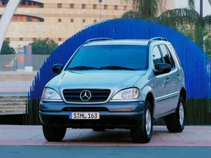 W163 (1997–2001)