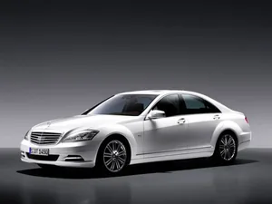 W221 (2009–2013)