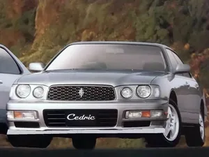 Y33 (1997–1999)