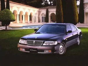 Y33 (1998–2000)