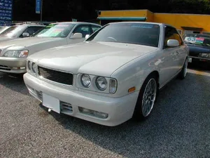 Y32 (1993–1995)