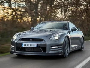 R35 (2010–2014)