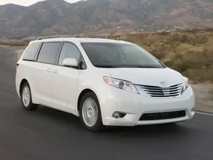 XL30 (2010–2014)